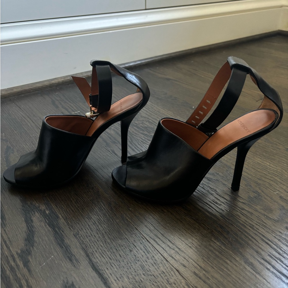 Givenchy black mules high heel 36 great condition